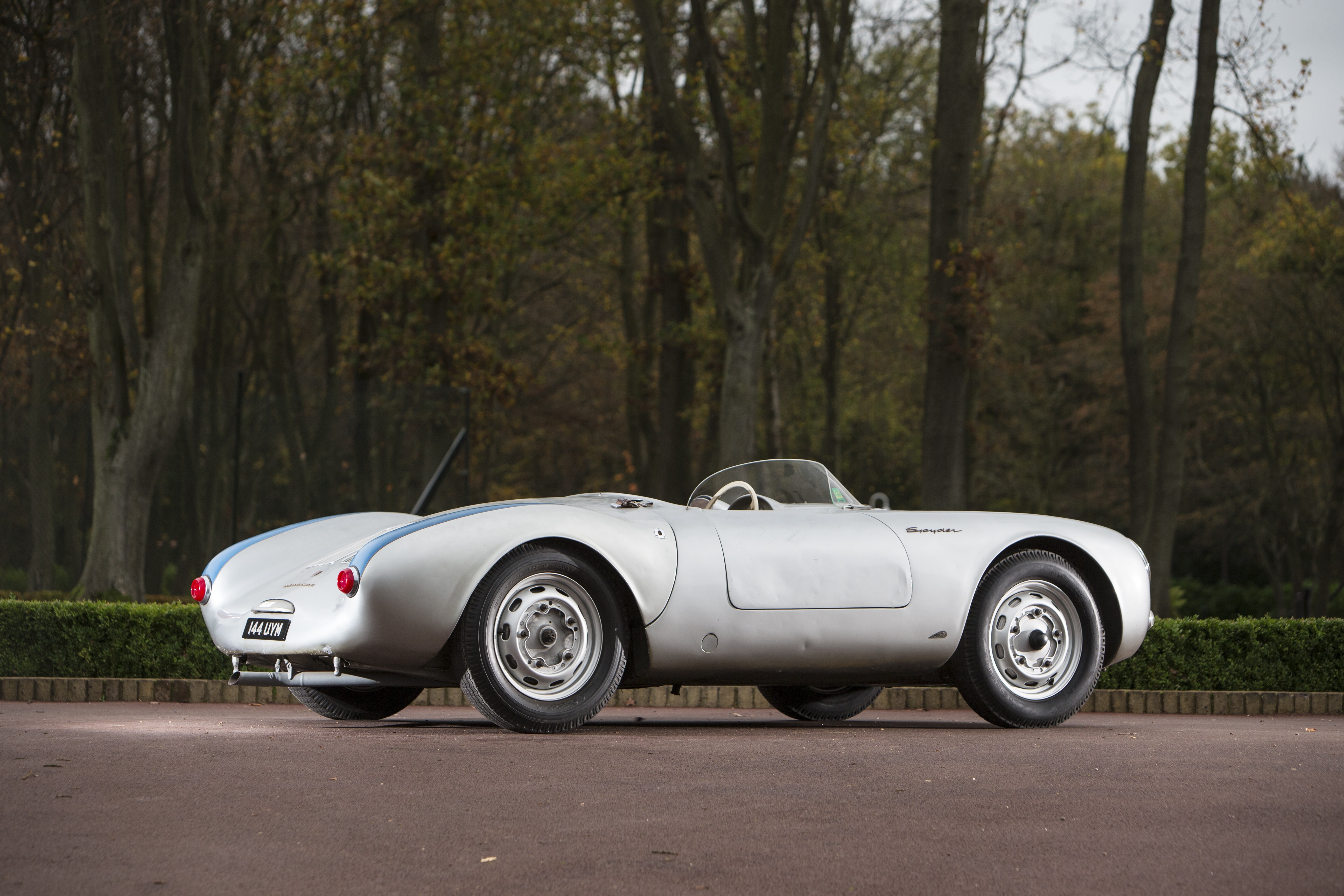 WORLD RECORD ACHIEVED AS PORSCHE 550 SELLS FOR £4.6 MILLION AT BONHAMS GOODWOOD REVIVAL AUCTION cover