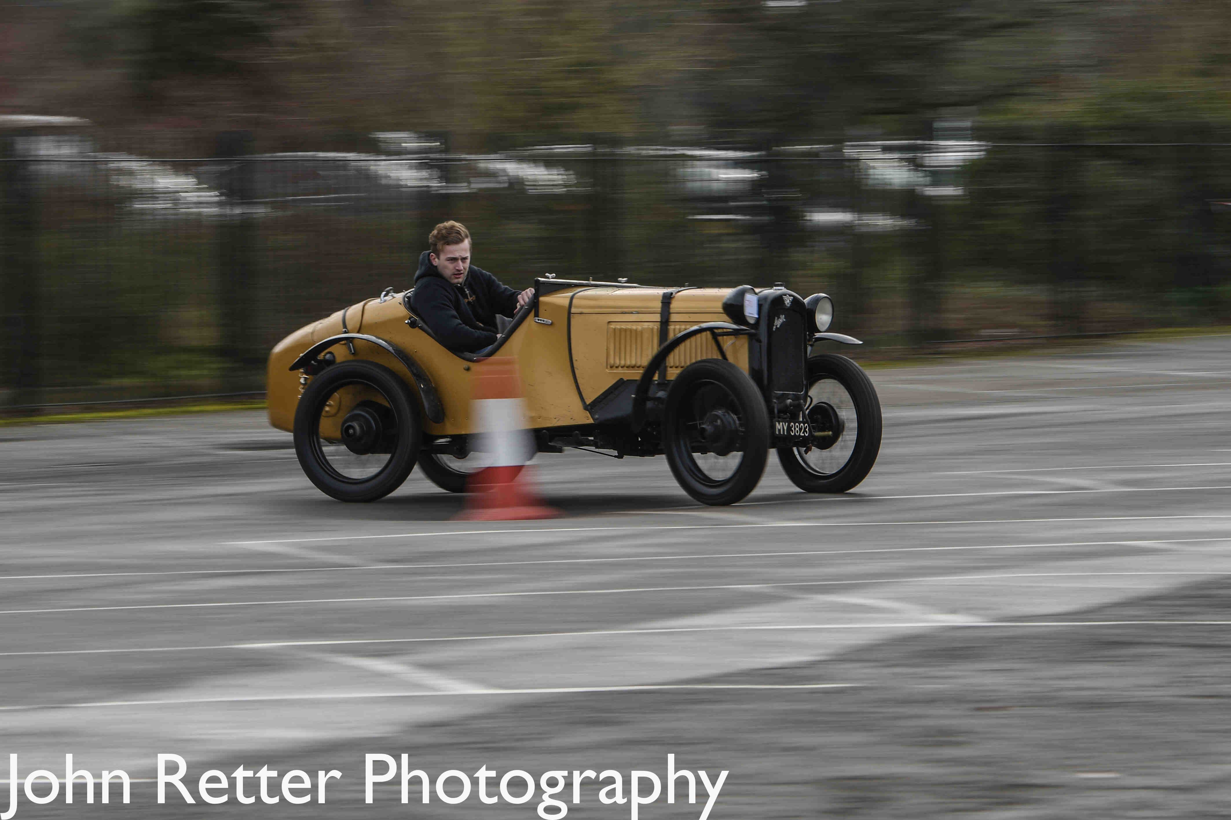 Diffey defends his VSCC New Year Driving Tests crown cover