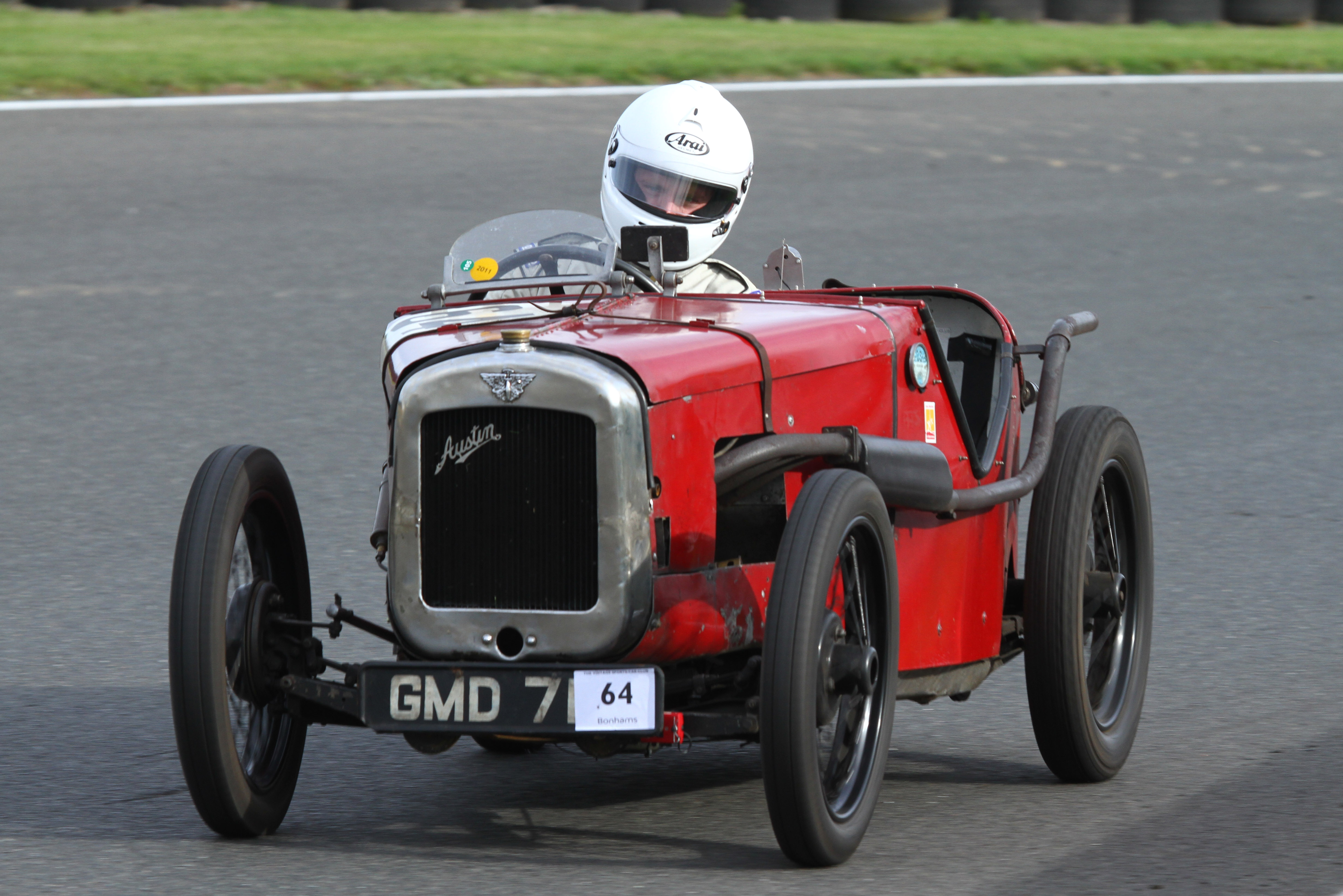 The Vintage Sports-Car Club returns to the ever-popular Mallory Park this Saturday for Round 4 of this year’s Formula Vintage. cover