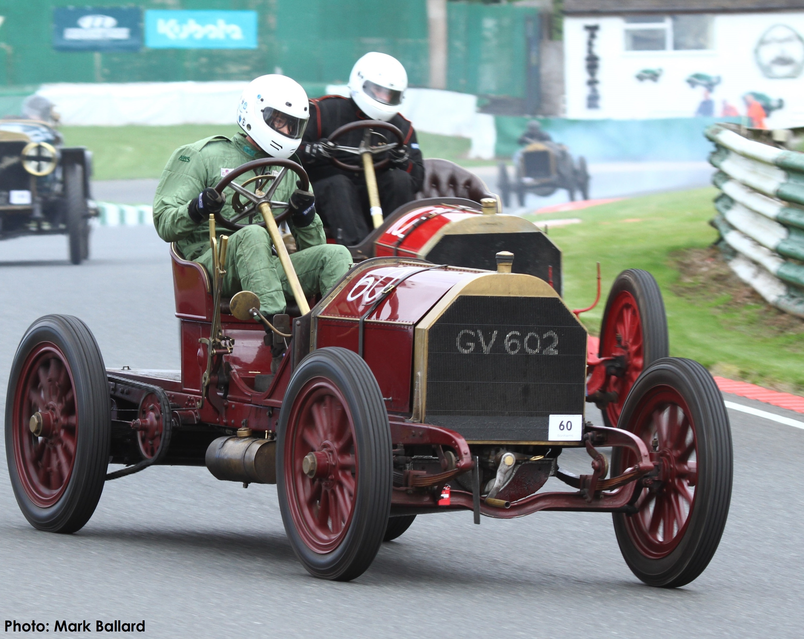 Formula Vintage Returns to Mallory Park This Weekend cover