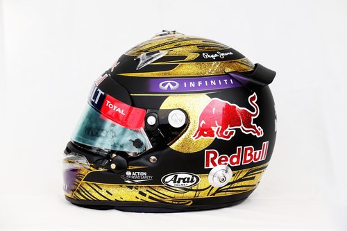 Vettel helmet